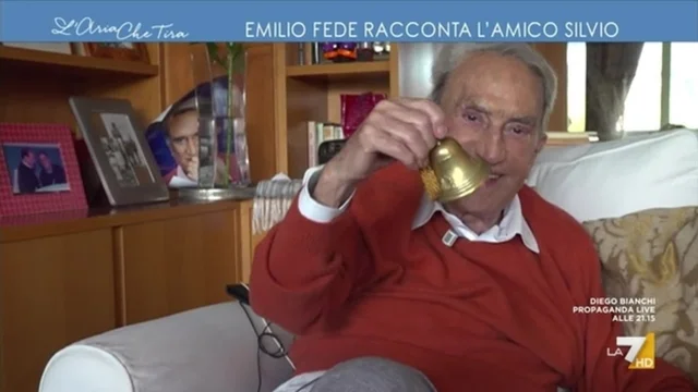 Esclusivo - Emilio Fede racconta l'amico Silvio: "Lui è il numero uno, con lui ci vuole umiltà"