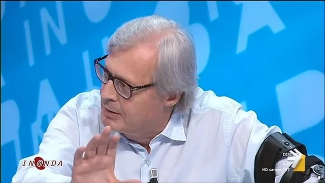 Vittorio Sgarbi a Parenzo e Telese: 'Cairo ci guarda, comportatevi bene!'