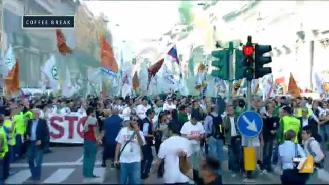La copertina di lunedì 20 ottobre