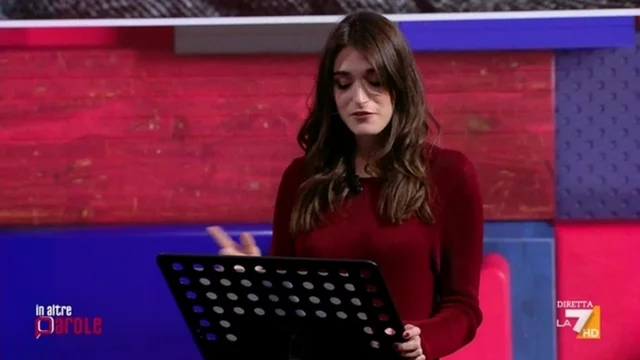 Pilar Fogliati legge “Il magico Natale”, la poesia natalizia di Gianni Rodari