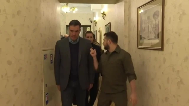 L'incontro tra Zelensky e i premier di Spagna e Danimarca a Kiev: le immagini