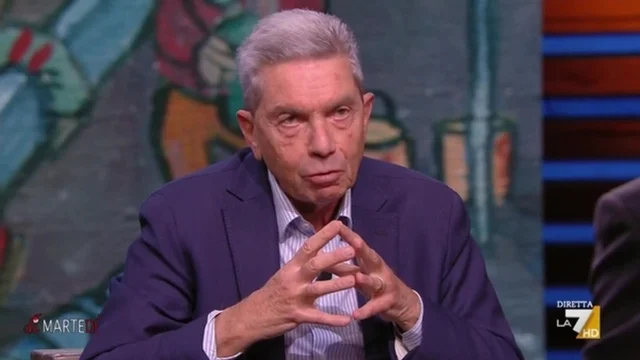 Antonio Padellaro: “In tre anni governo Meloni ha aperto fronti con tutti, ora anche il Quirinale”