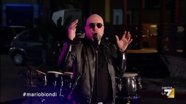 Mario Biondi canta Cantaloupe Island a Propaganda Live