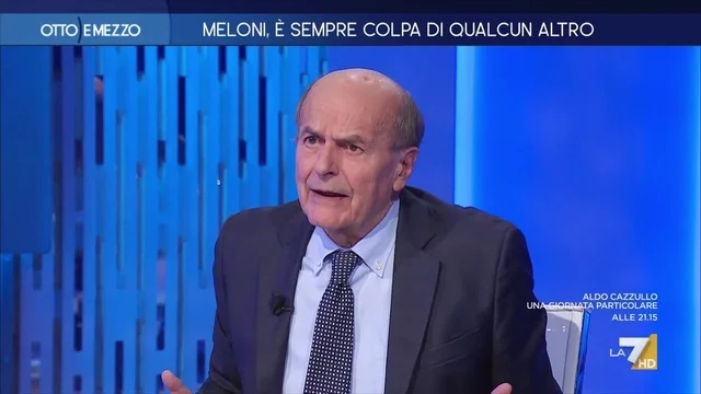 Bersani a Gruber: "Posso citare Marx?". La conduttrice: "Non la mettono in galera ancora…"