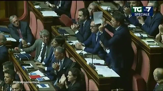 Renzi (Pd) a Salvini: 'Stia attento alle parole perché lei adesso rappresenta un Paese e responsabile della sicurezza di tutti noi'