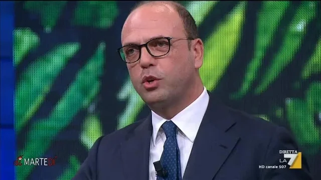 L'intervista al ministro degli Esteri Alfano su tasse e alleanze di governo