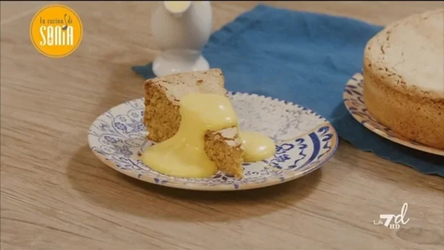 Torta di nocciole delle Langhe con zabaione al moscato