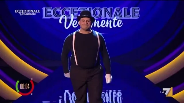 Antonio Esposito, mimo di oroscopi