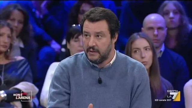 Salvini in studio contro Migliore (Pd): 'Chiedete scusa e restituite i soldi ai risparmiatori'