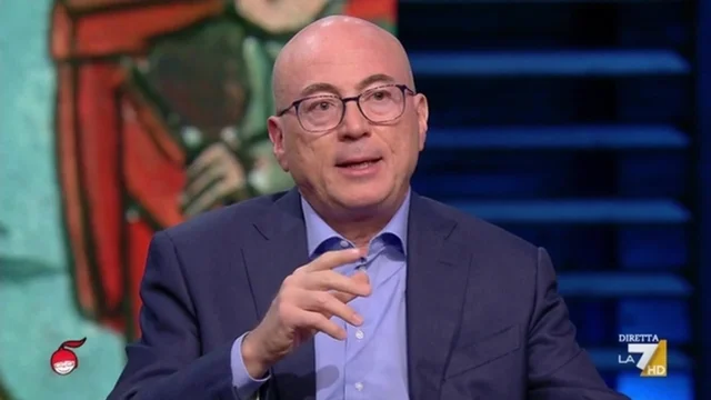 Guerra in Iran, Cazzullo: "Non piangerò per Khamenei, ma Trump che tratta il conflitto come un videogioco mi fa orrore"