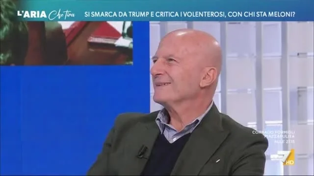 Manovra, David Parenzo ad Augusto Minzolini: "Giorgetti mette le mani avanti...", "Però vorrei parlare di politica estera, posso?"
