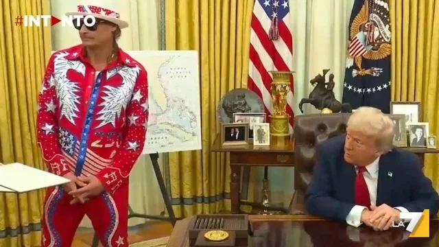 Trump e Kid Rock alla Casa Bianca firmano l’Ordine Esecutivo contro il bagarinaggio dei biglietti