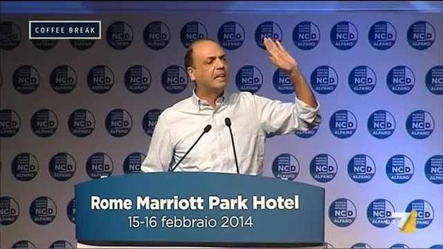 Alfano: Berlusconi circondato da inutili idioti