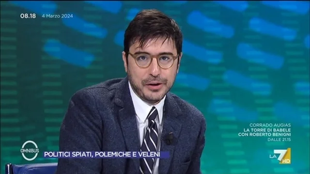 Politici spiati, polemiche e veleni - Omnibus, 04/03/2024