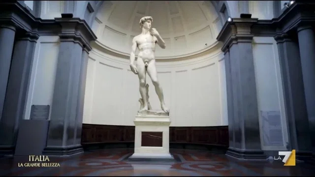 “Davide sta per sferrare il colpo e giocarsi il proprio destino”, Aldo Cazzullo racconta il David di Michelangelo