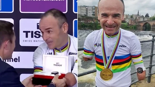 Ciclista paralimpico senza braccia riceve un premio inaspettato: il video della reazione