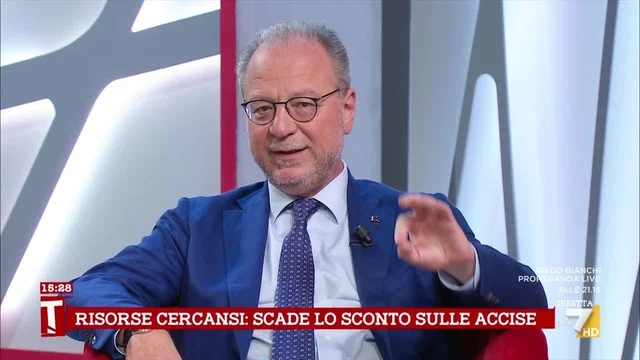 Accise, Mulè: “In arrivo misure per carburanti e voucher per aziende”