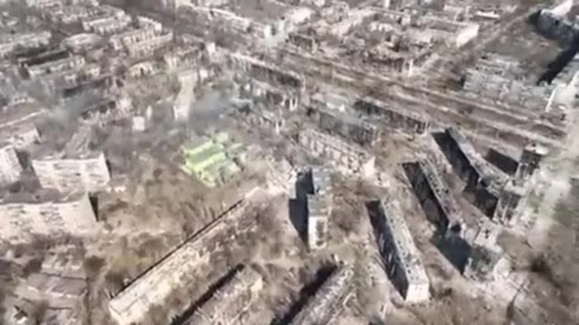 Mariupol, una città fantasma: le immagini drammatiche